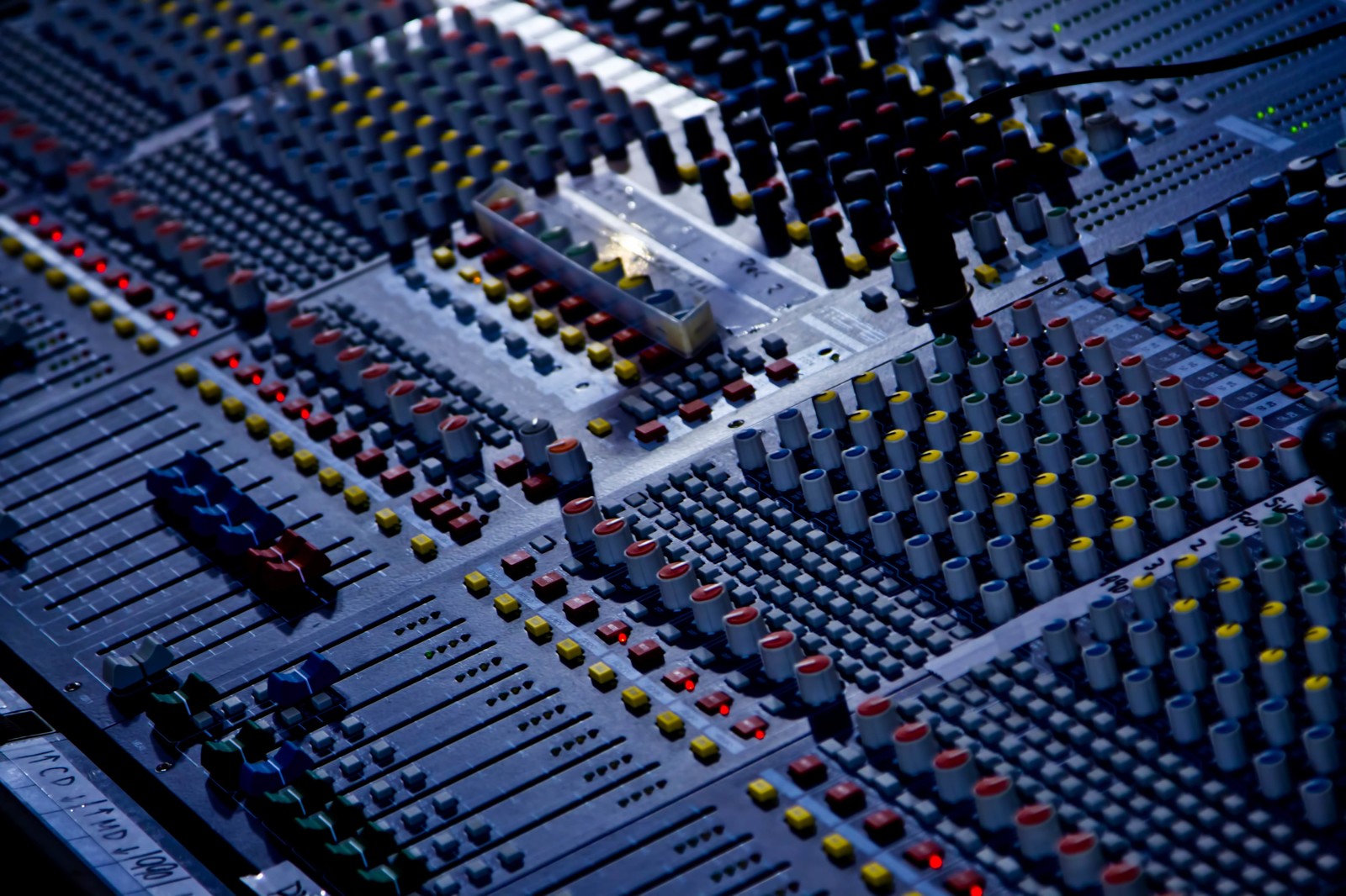 作曲 呪縛からの解放